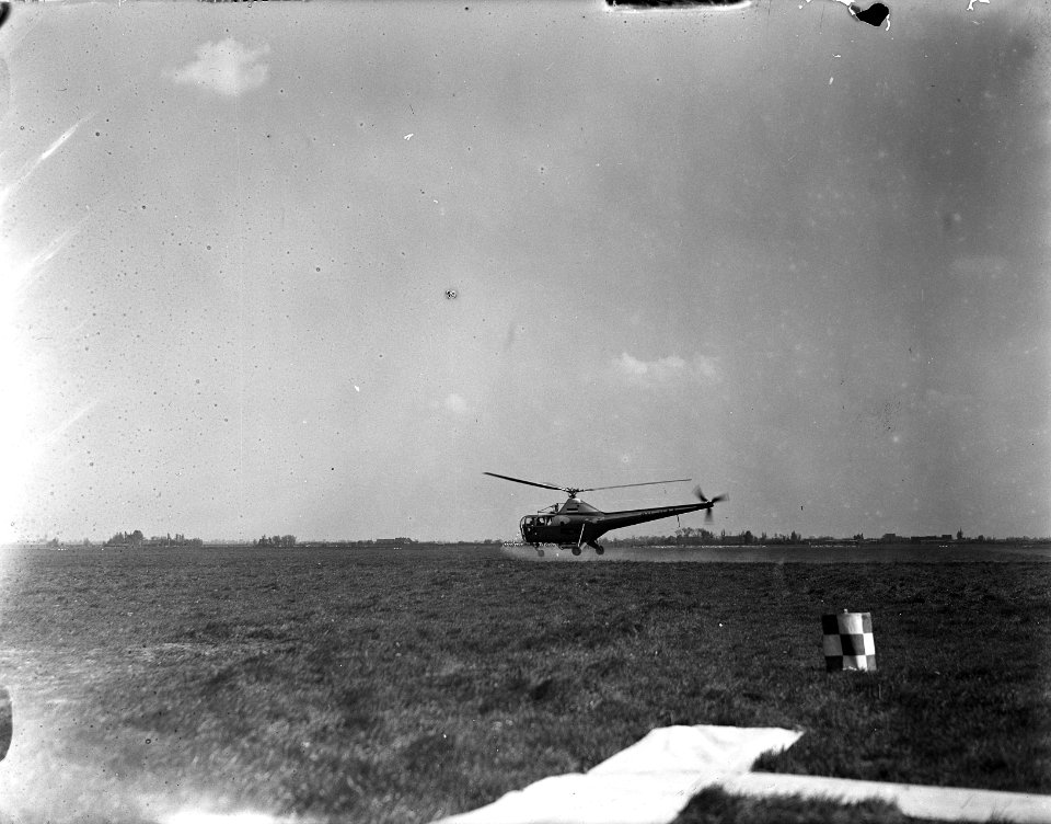 Helicopters op Ypenburg, Bestanddeelnr 902-7390