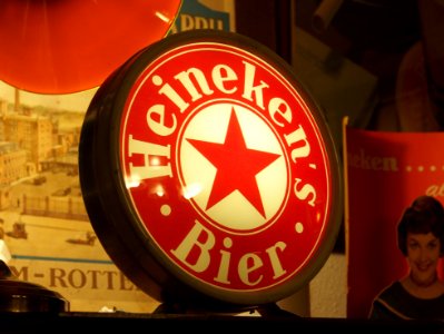 Heinekens Bier lichtreclame photo