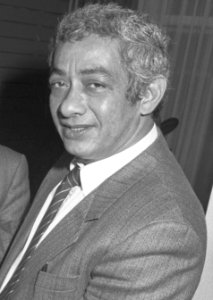 Henk Chin a Sen 934-1376 (cropped)