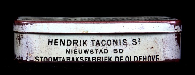 Hendrik Taconis Sz tabaksfabriek De Oldehove blikje, foto2 photo