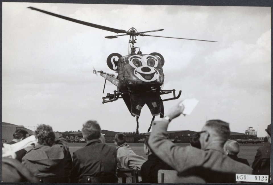 Helicopters, demonstraties, Hiller helicopter, Bestanddeelnr 050-0123