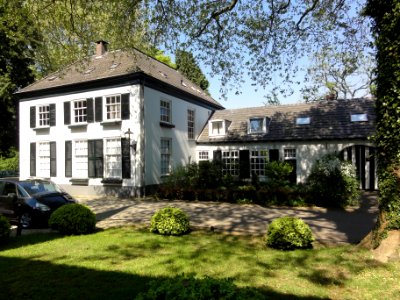 Hemmen Rijksmonument 36736 pastorie straatzijde