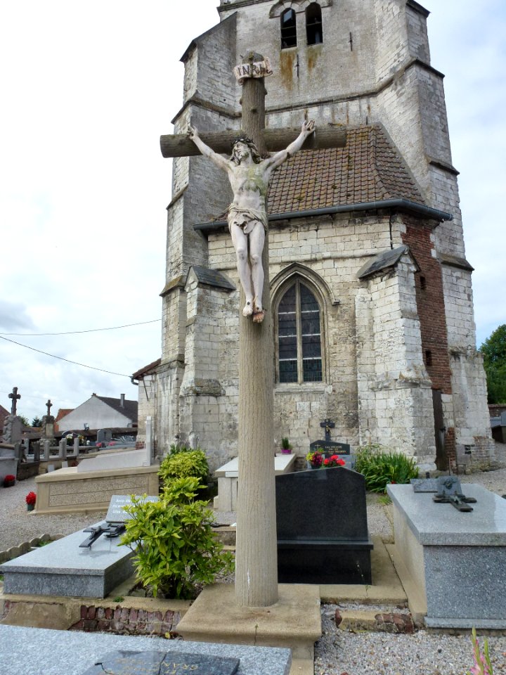 Herbelles (Pas-de-Calais, Fr) croix de cimetière