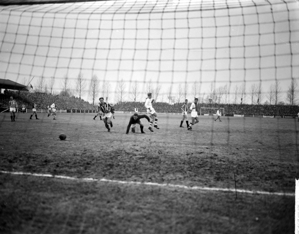 Heracles tegen Ajax 0-2, Spelmoment, Bestanddeelnr 914-9392
