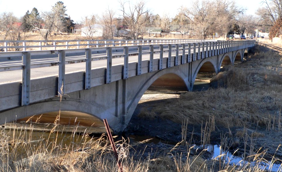 Henry State Aid bridges N bridge from SE