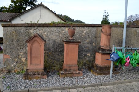 Heppenheim, Alter Friedhof, drei weitere Grabsteine, Friederike Luise Kissel, Johanna Catharina Frank, Eduard und Louis Franck