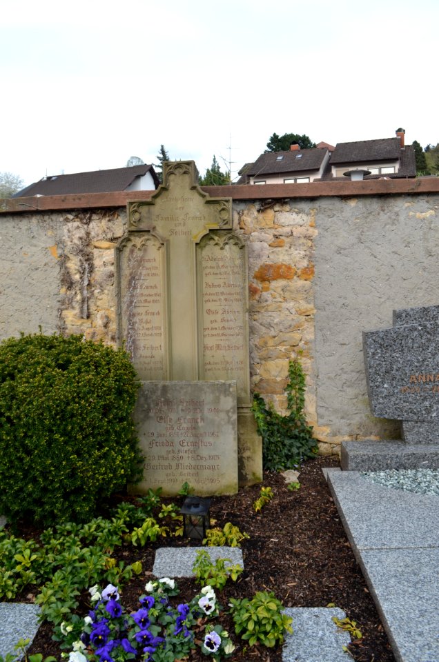 Heppenheim, Alter Friedhof, Grabmal Familien Franck und Seibert