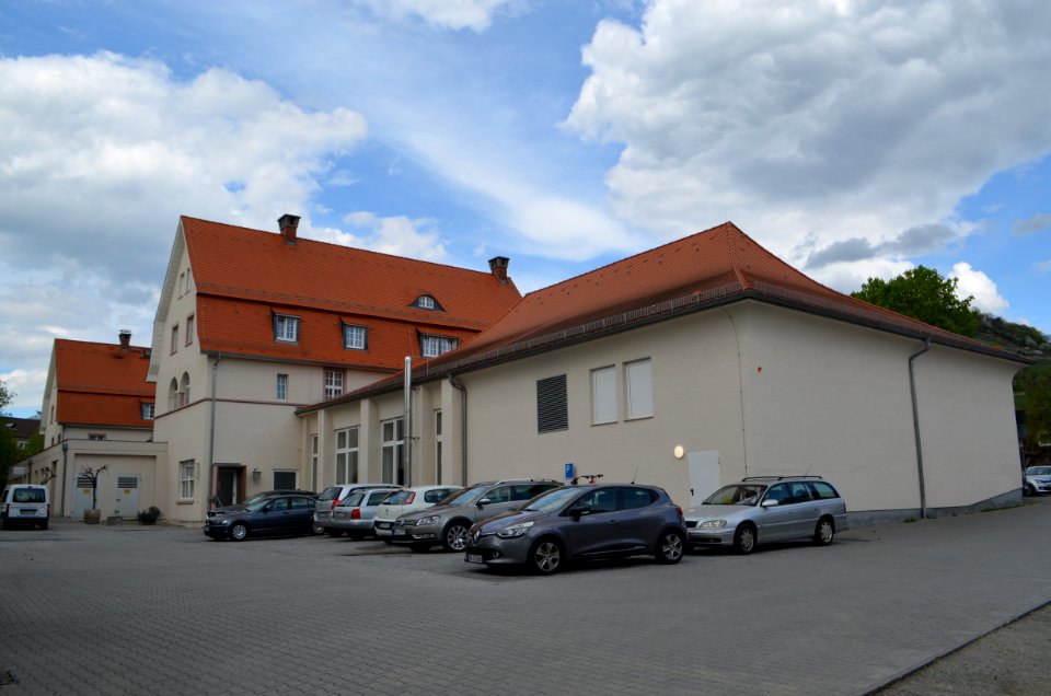 Heppenheim, Halber Mond, Rückseite mit Saalanbau