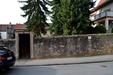 Heppenheim, Obere Gartenstraße 5, Mauer