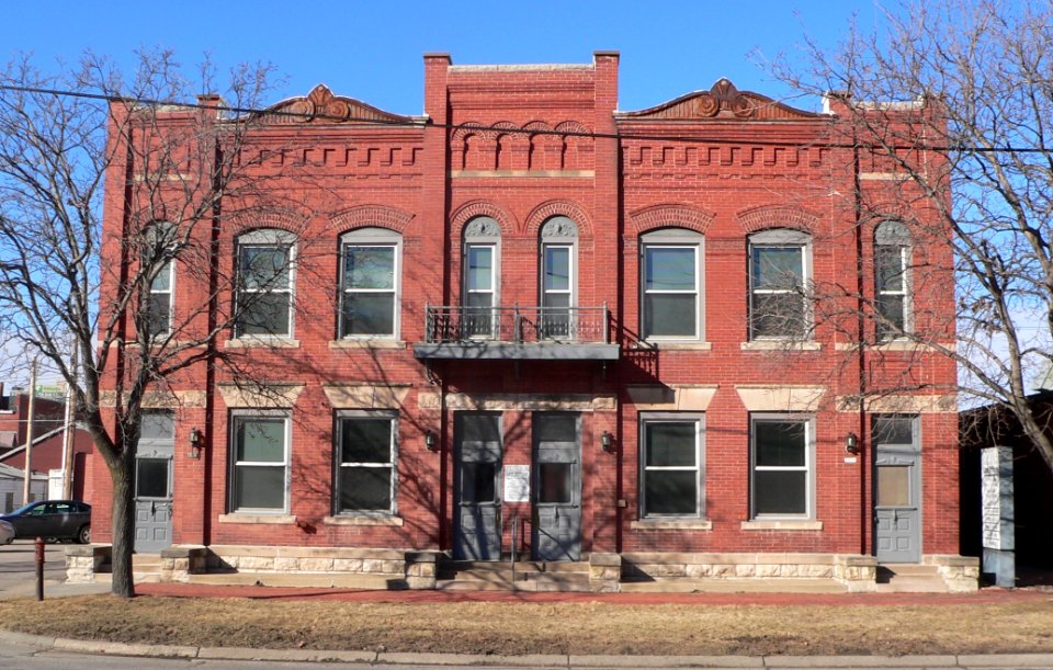 Helmer-Winnett-White Flats from S 1