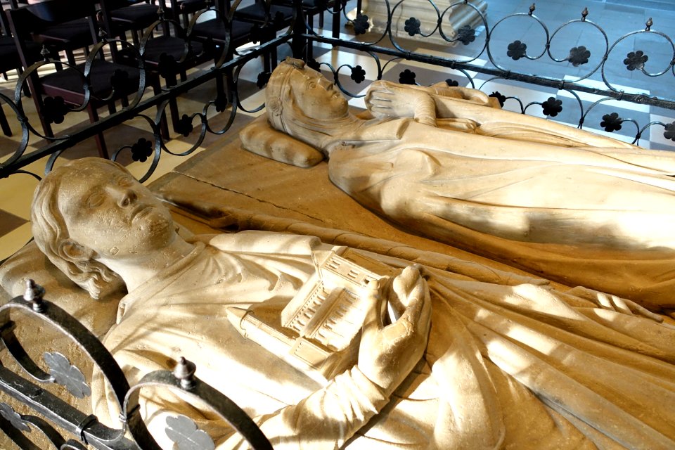 Henry the Lion and Matilda of England - Brunswick Cathedral - Braunschweig, Germany - DSC04479