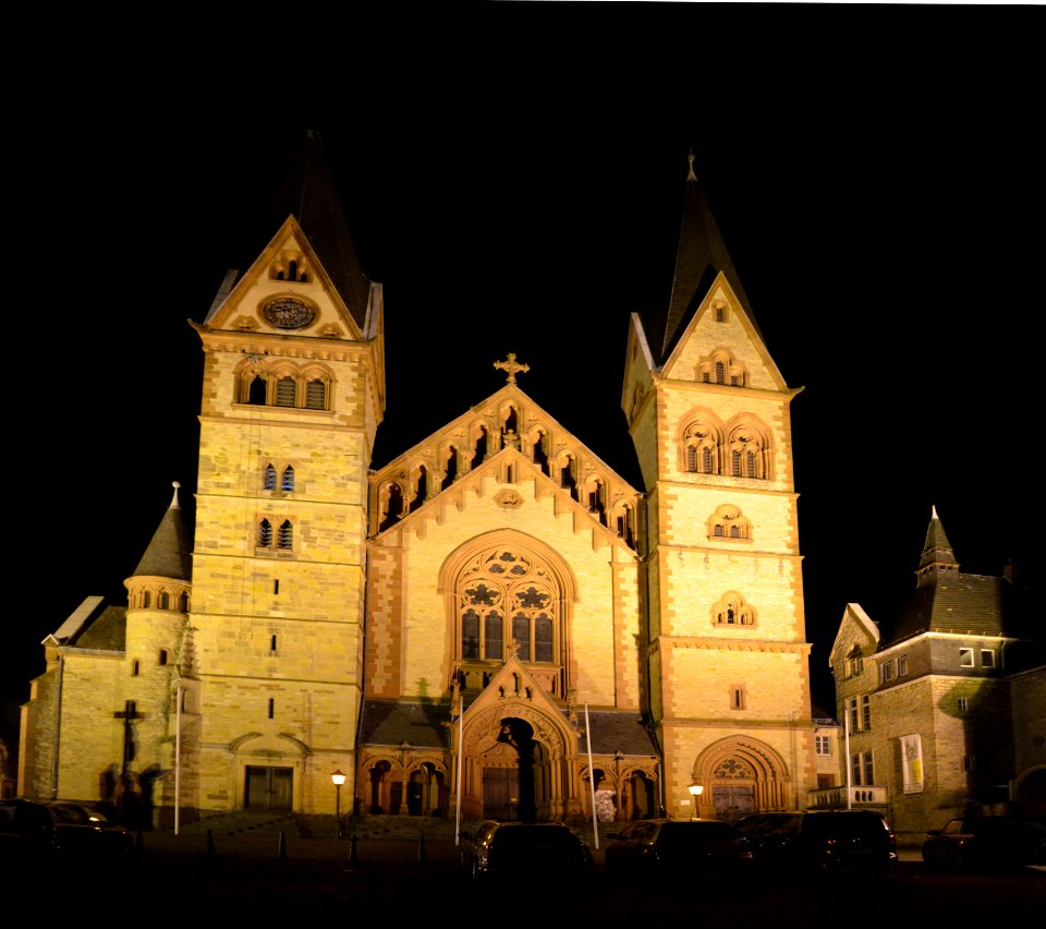 Heppenheim, St. Peter bei Nacht