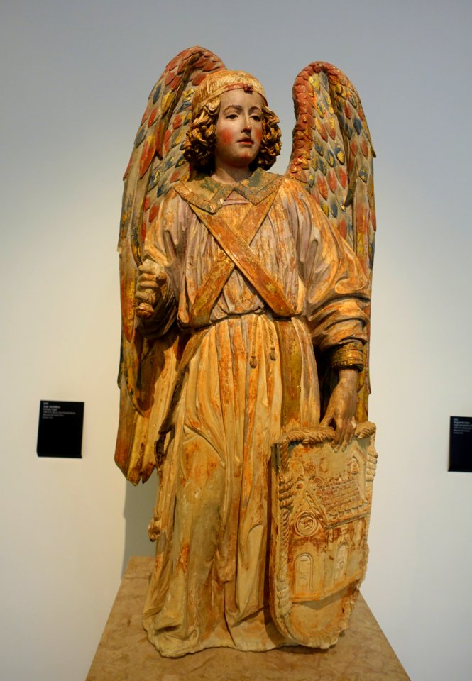 Heraldic Angel, from the Mosteiro de Santa Clara, by the Mestre dos Tumulos Reais, 1500-1525 - Museu Nacional de Machado de Castro - Coimbra, Portugal -DSC09924