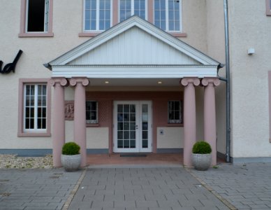 Heppenheim, Halber Mond, Eingang
