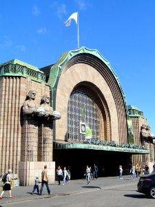 Helsinki Central railway station facade - DSC03427