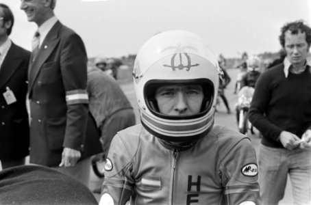 Henk van Kessel op motor, Bestanddeelnr 927-2903