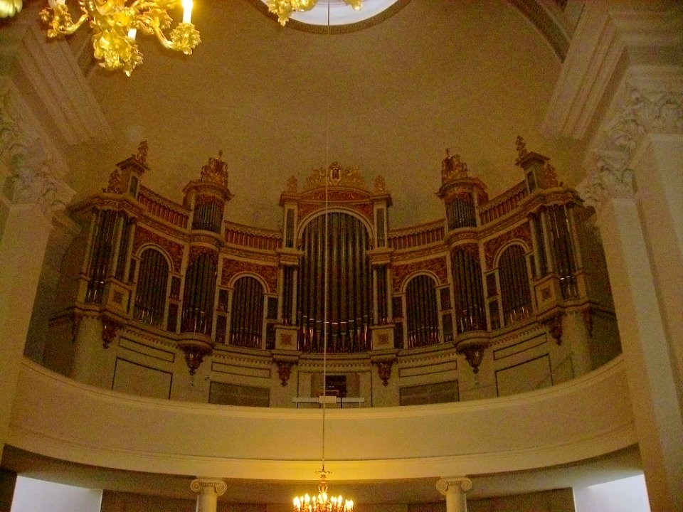 Helsinki Weißer Dom Innen Orgel