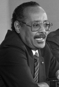 Henck Arron Schiphol persconferentie 1988 (cropped)