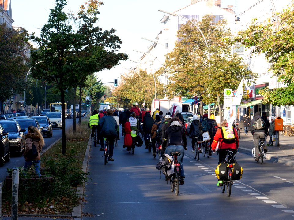 Hedonist International bicycle demonstration at Rebellion Week Berlin 2019-10-07 16