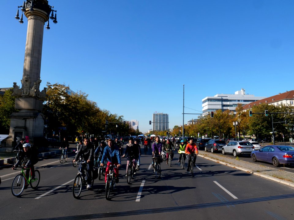 Hedonist International bicycle demonstration at Rebellion Week Berlin 2019-10-07 36