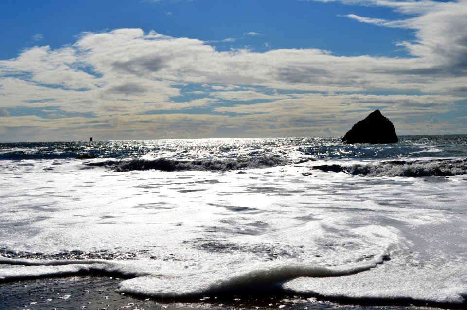 Helmet Rock, Marshall Beach 03