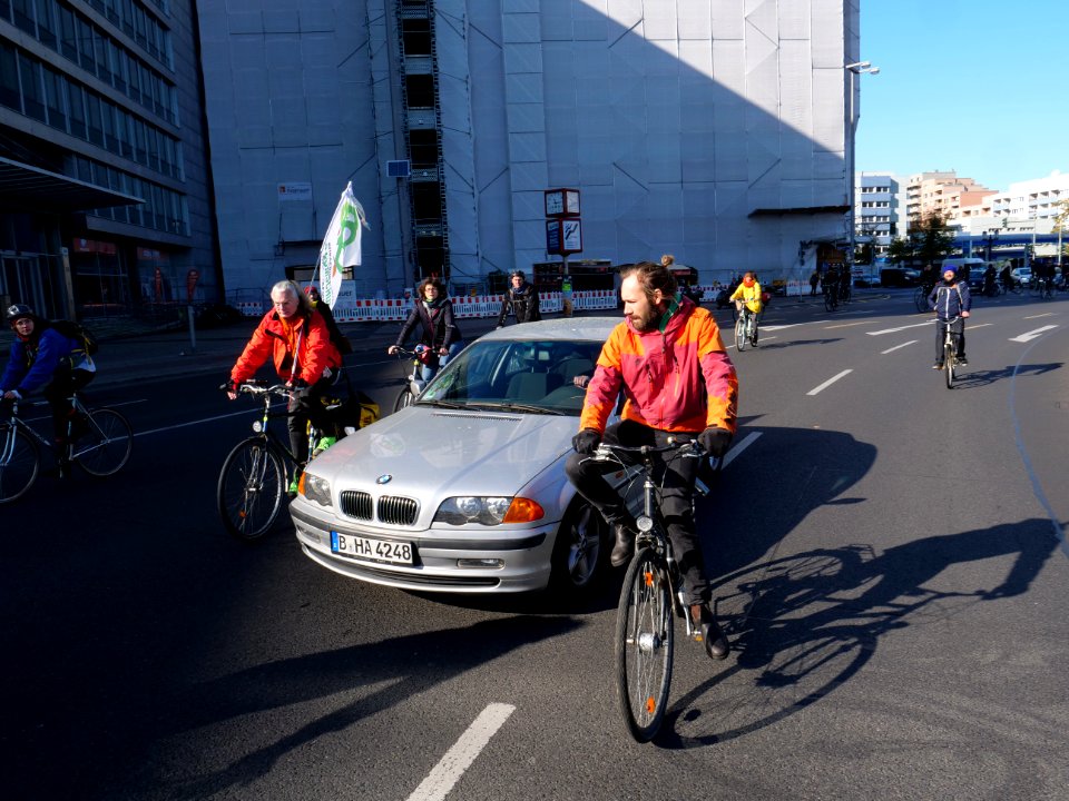 Hedonist International bicycle demonstration at Rebellion Week Berlin 2019-10-07 34