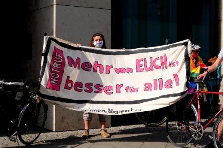 Healthcare protest Invalidenpark to SenGPG Berlin 2020-06-17 36