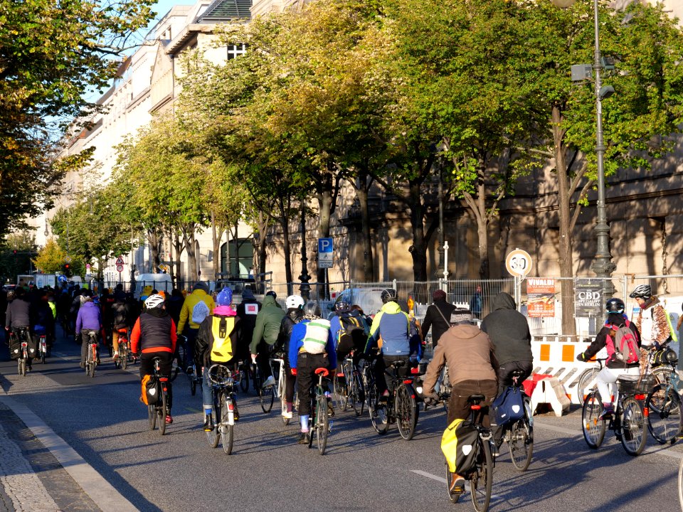 Hedonist International bicycle demonstration at Rebellion Week Berlin 2019-10-07 06