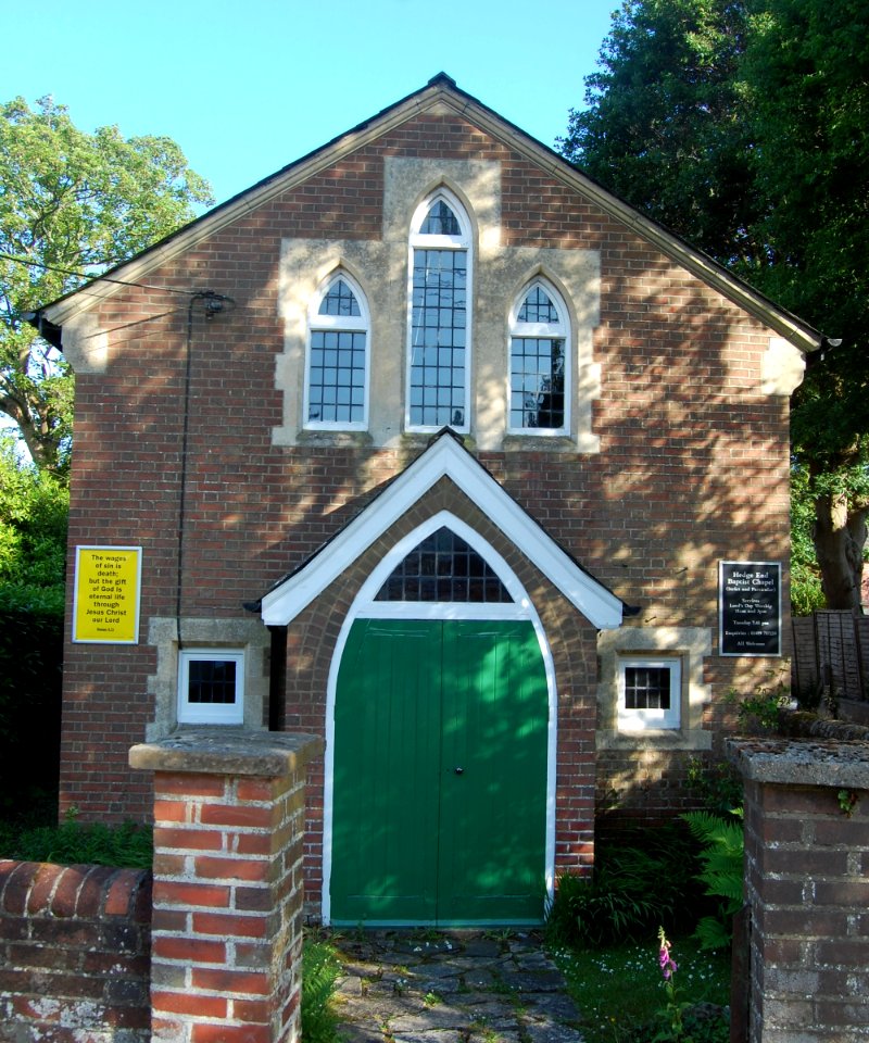 Hedge End Strict Baptist Chapel, Upper Northam Road, Hedge End (May 2019) (5)