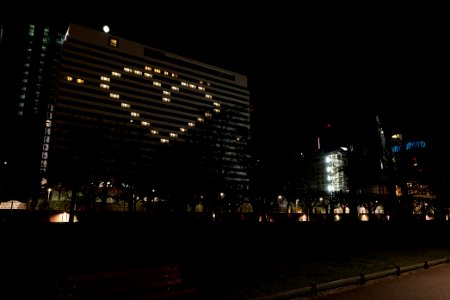 Heart lighted building Frankfurt am Main 2020-03-22 02