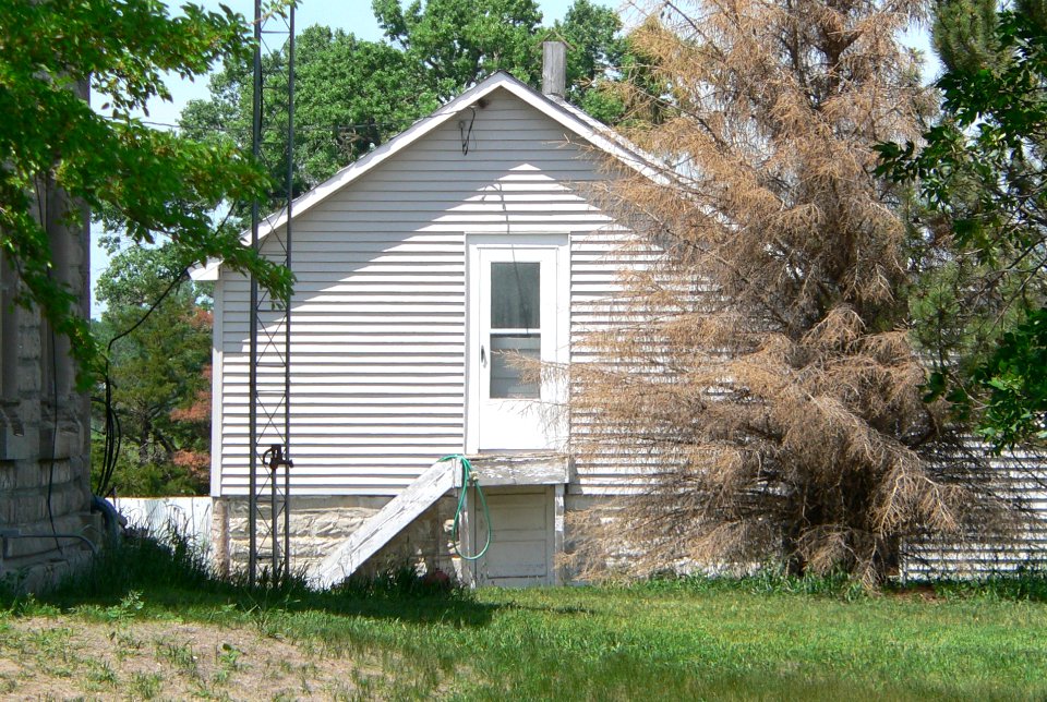 Headquarters Ranch (Wheeler Co) bunkhouse-ice house from SE 1