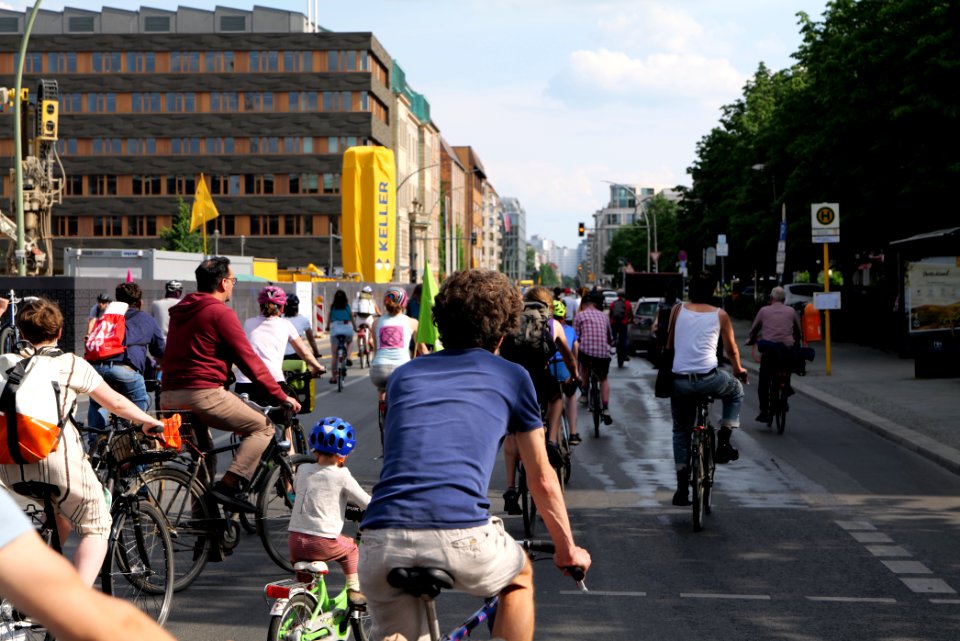 Healthcare protest Invalidenpark to SenGPG Berlin 2020-06-17 51