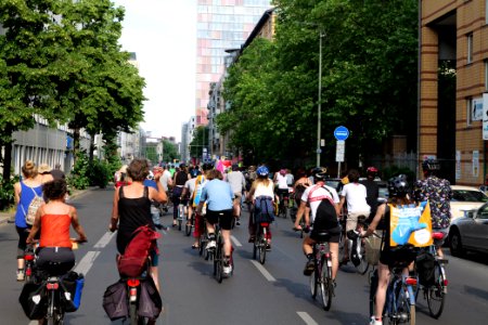 Healthcare protest Invalidenpark to SenGPG Berlin 2020-06-17 58