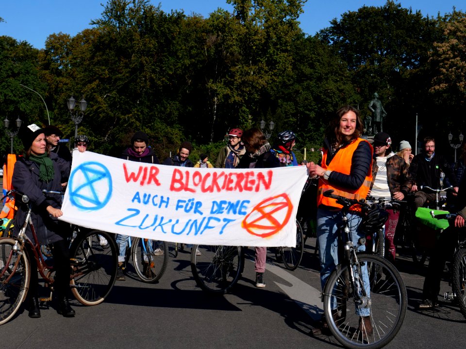Hedonist International bicycle demonstration at Rebellion Week Berlin 2019-10-07 38