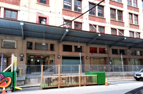 Headroom exterior 2