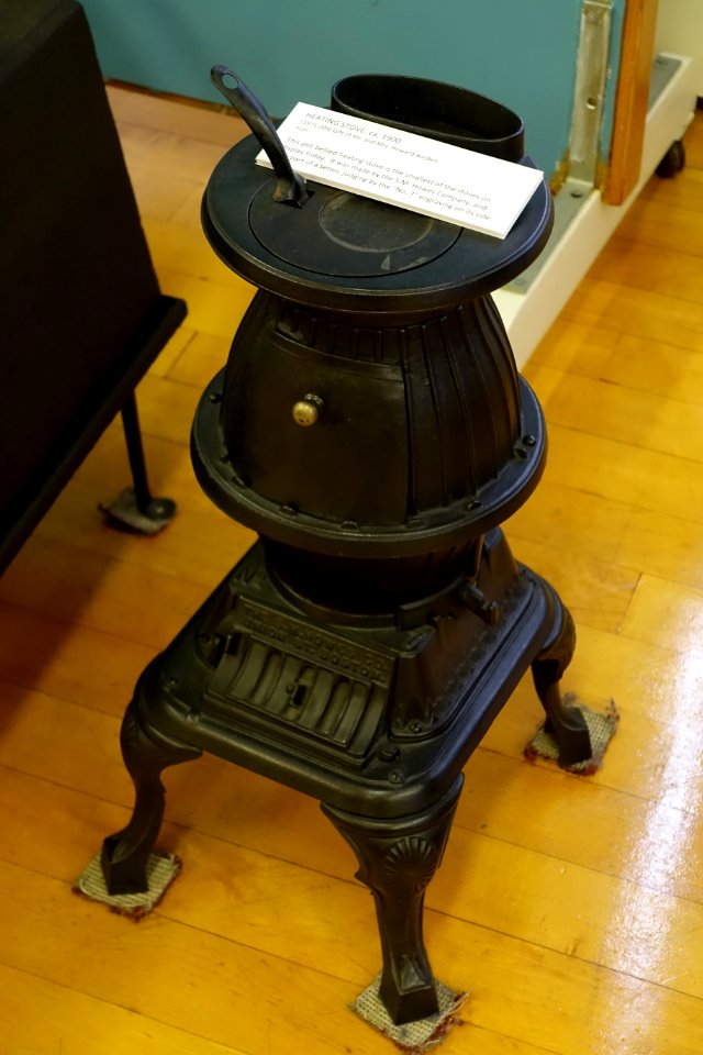 Heating stove, S.M. Howes Company, c. 1900, iron - Old Colony History Museum - Taunton, Massachusetts - DSC03829