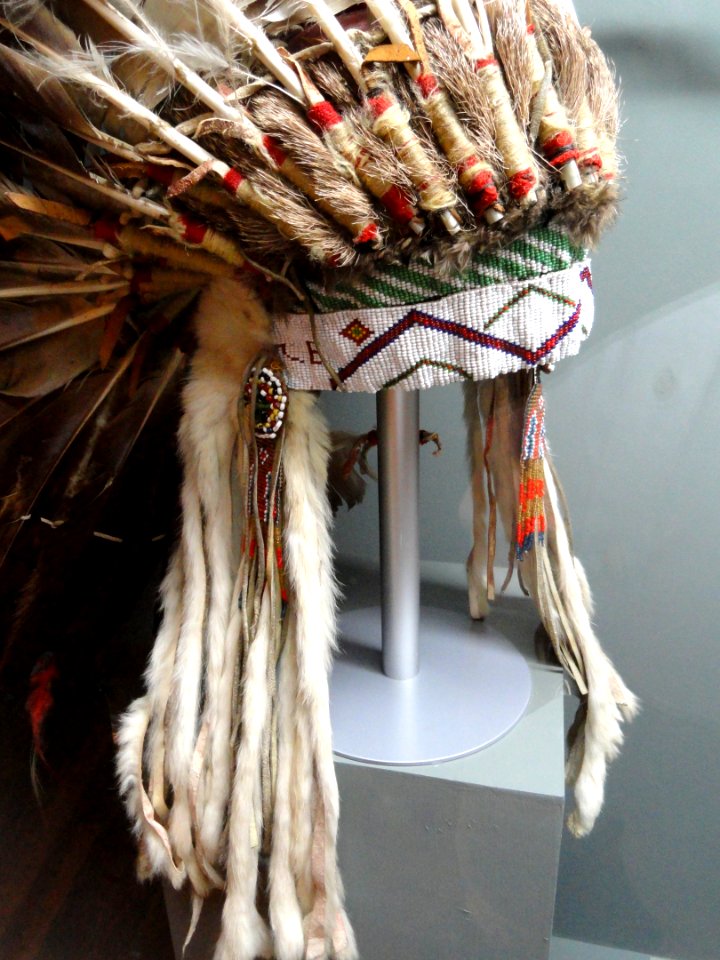 Headdress, Choctaw - Pacific Grove Museum of Natural History - DSC06605