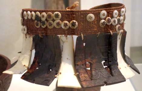 Headdress (pa'ekaha), Marquesas Islands, Honolulu Museum of Art, 211.1