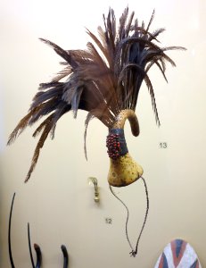 Headgear, calabash with feathers - Burundi - Royal Museum for Central Africa - DSC06580