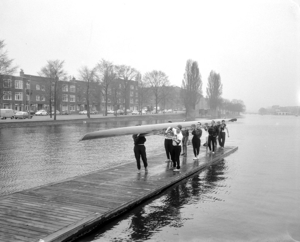 Head of the River aanstaande zondag op de Amstel, de acht van Nereus tijdens tra, Bestanddeelnr 917-5897