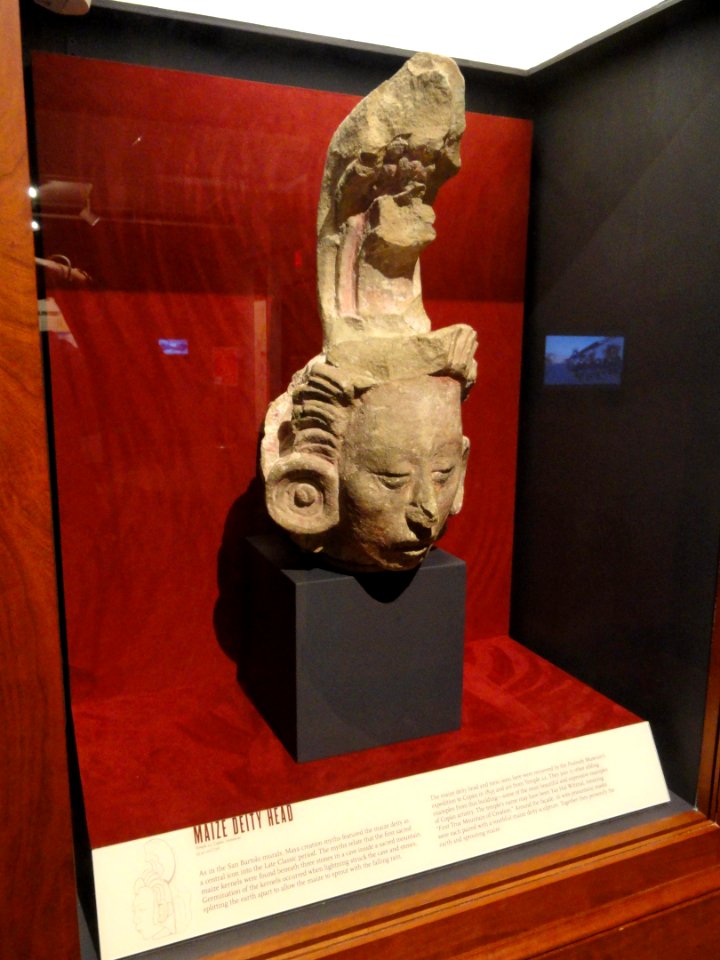 Head of maize deity, Temple 22, Copan, Honduras - Meso-American collection - Peabody Museum, Harvard University - DSC05723