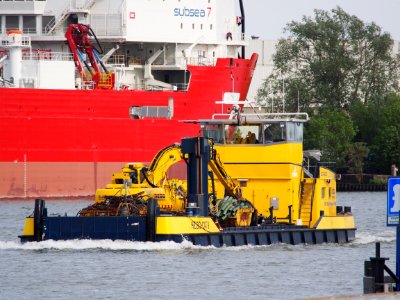 Hebo-Cat 9 - ENI 02334232 Oil Spill Response Team on the Noord river, pic1