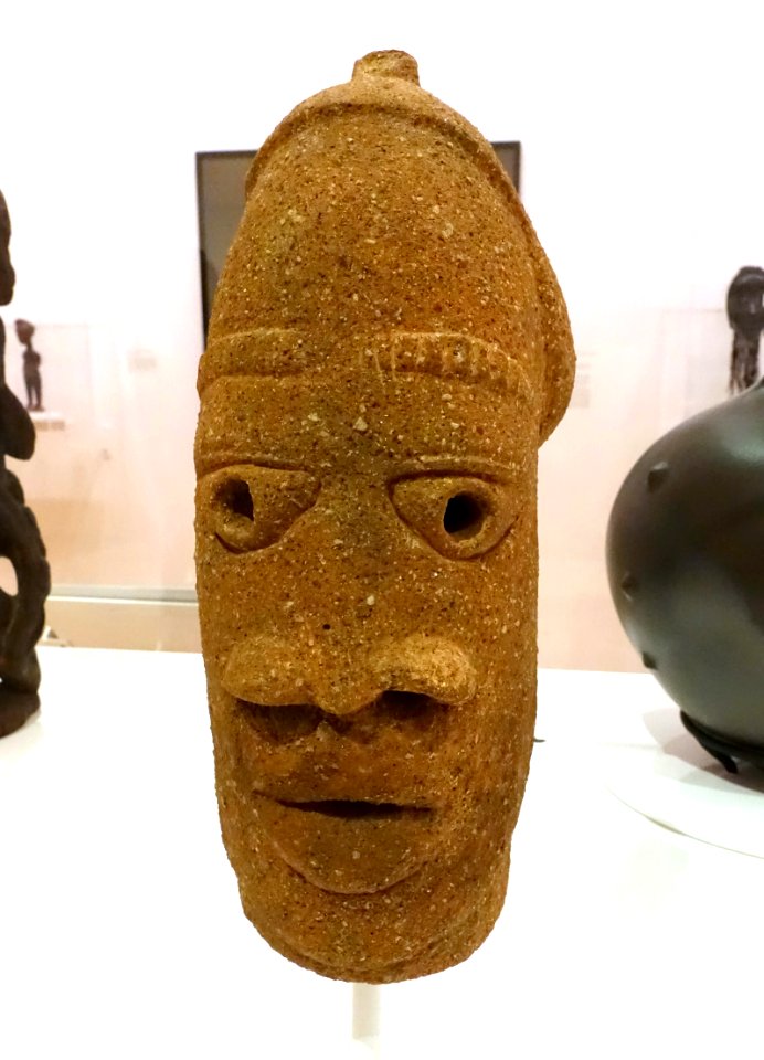 Head, Nok people, Jos Plateau region, Nigeria, c. 500 BC to 300 AD, terracotta - Krannert Art Museum, UIUC - DSC06144