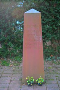 Heddernheim, Friedhof, Gedenkstein beide WK