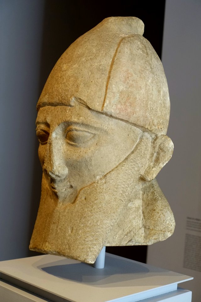 Head of a male votary, Cypriot, from the sanctuary of Golgoi-Ayios Photios, first half of 6th century BC, limestone, traces of paint - Sackler Museum - Harvard University - DSC01747