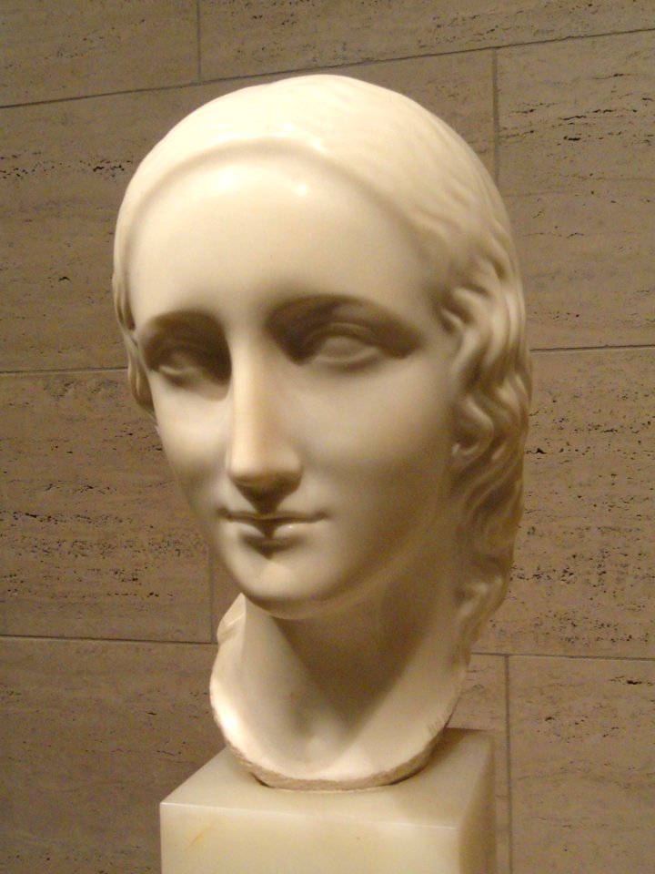 Head of a Girl by Elie Nadelman, c. 1910-1911, marble - National Gallery of Art, Washington - DSC09779