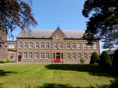 Heeswijk abdij Berne, Rijksmonument 525734 oud voormalig gymnasium