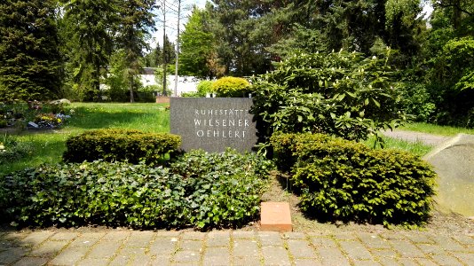 Heidefriedhof berlin mai2017 - 3