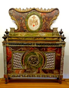 Head and foot of a bed, Gunzburg, Schwaben, c. 1800, fir- Germanisches Nationalmuseum - Nuremberg, Germany - DSC03579