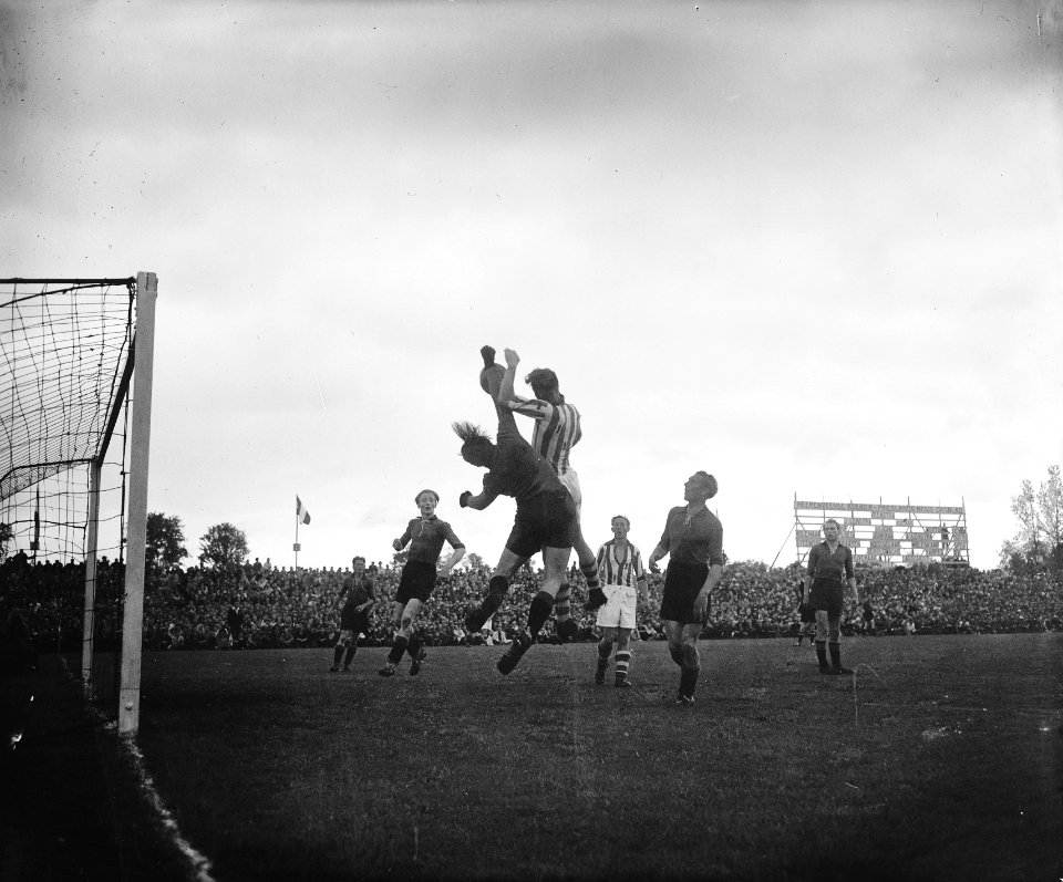 Heerenveen tegen Edo 5-2. 1e Heerveenveen goal, Bestanddeelnr 902-7600